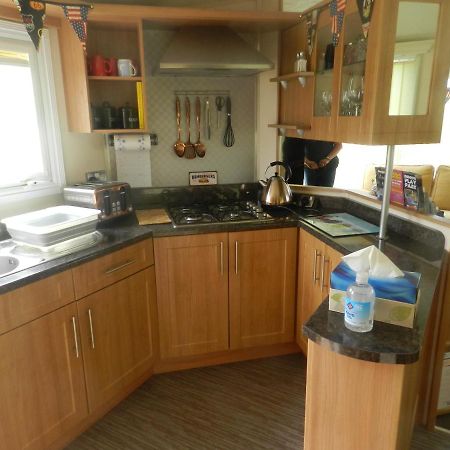 Little Haven Cwtch Caravans מראה חיצוני תמונה